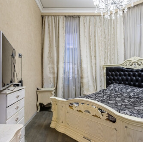 3-комн квартира улица Некрасова,  д. 38/26