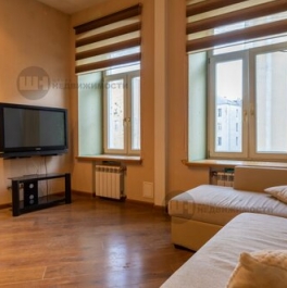 Продажа 2-комн квартиры на вторичном рынке Таврическая улица,  д. 9