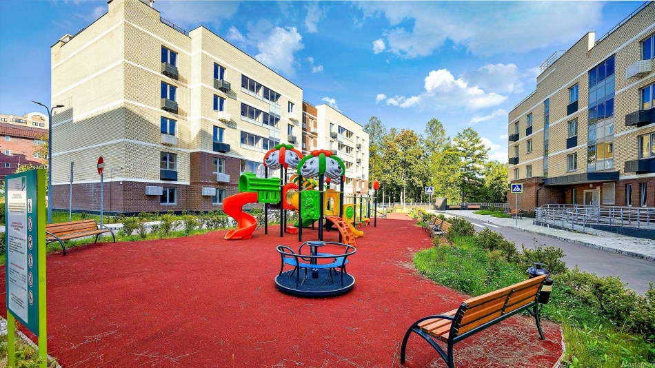 Продажа 2-комн квартиры на вторичном рынке Дзержинский, Бондарева улица,  д. 4