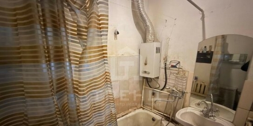 4-комн квартира 14-я линия,  д. 47