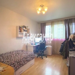 Продажа 3-комн квартиры на вторичном рынке ул Морской Пехоты,  д. 8,  к. 1