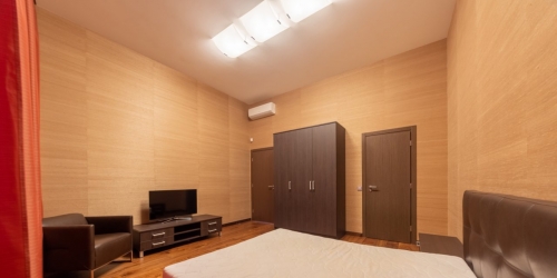 3-комн квартира Парадная ул. ,  д. 3,  к. 2