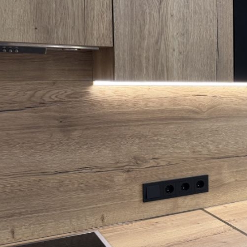 2-комн квартира улица Александра Матросова, 3