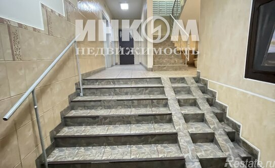 Продажа 2-комн квартиры на вторичном рынке Черноморский бульвар,  д. 10 к2