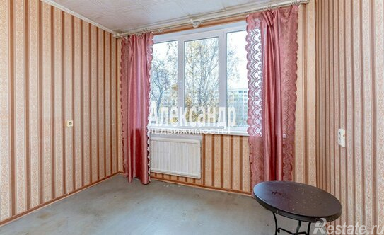 Продажа 3-комн квартиры на вторичном рынке Дальневосточный пр-кт,  д. 30 к1