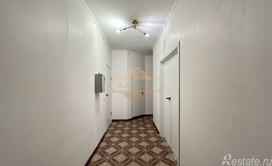 Продажа 2-комн квартиры на вторичном рынке Комендантский пр-кт,  д. 13 к1