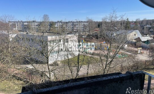 Продажа 1-комн квартиры на вторичном рынке Ломоносов г, Жоры Антоненко ул,  д. 12