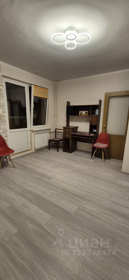 Аренда 2-комн квартиры на вторичном рынке Парашютная улица, 35