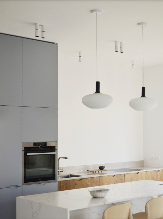 Продажа 3-комн квартиры на вторичном рынке проспект Лихачева, 10к2