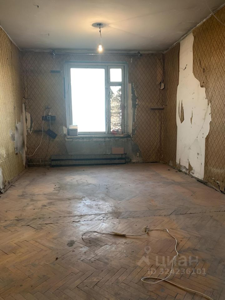 Продажа 4-комн квартиры на вторичном рынке улица Красный Казанец, 19К2