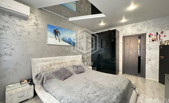 Продажа 3-комн квартиры на вторичном рынке Химки, улица Германа Титова,  д. 14 к1