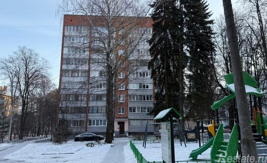 Продажа 2-комн квартиры на вторичном рынке Серпухов, , Пущино, мкр Г,  д. 4