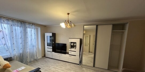 1-комн квартира Снежная улица,  д. 21/1