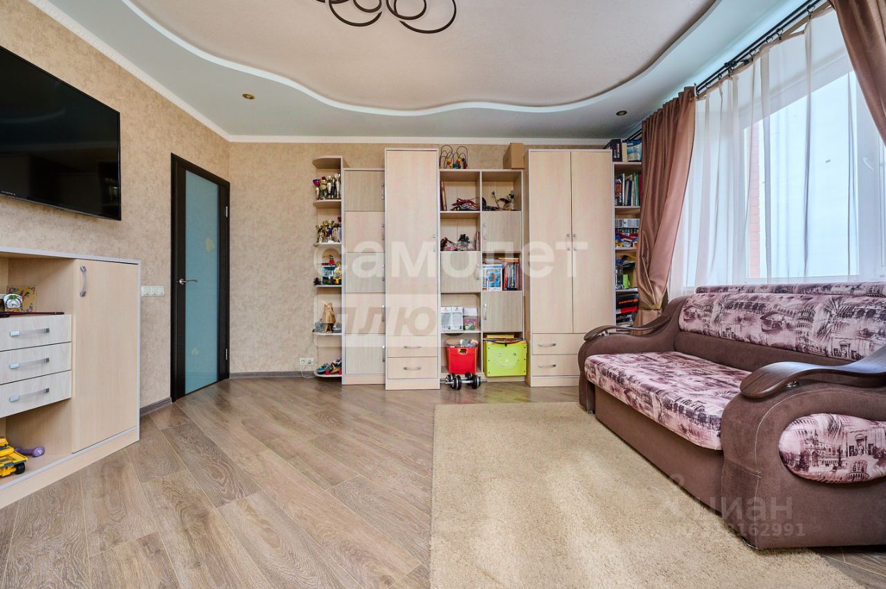 Продажа 3-комн квартиры на вторичном рынке Пушкино, Озерная улица, 11к1