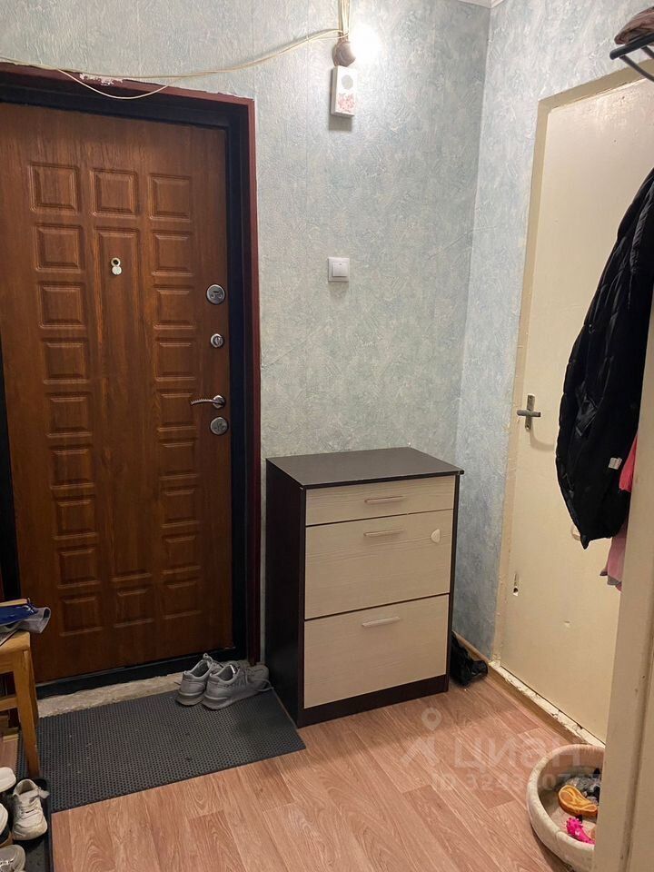 Продажа 1-комн квартиры на вторичном рынке Кузнечное пгт, улица Новостроек, 4