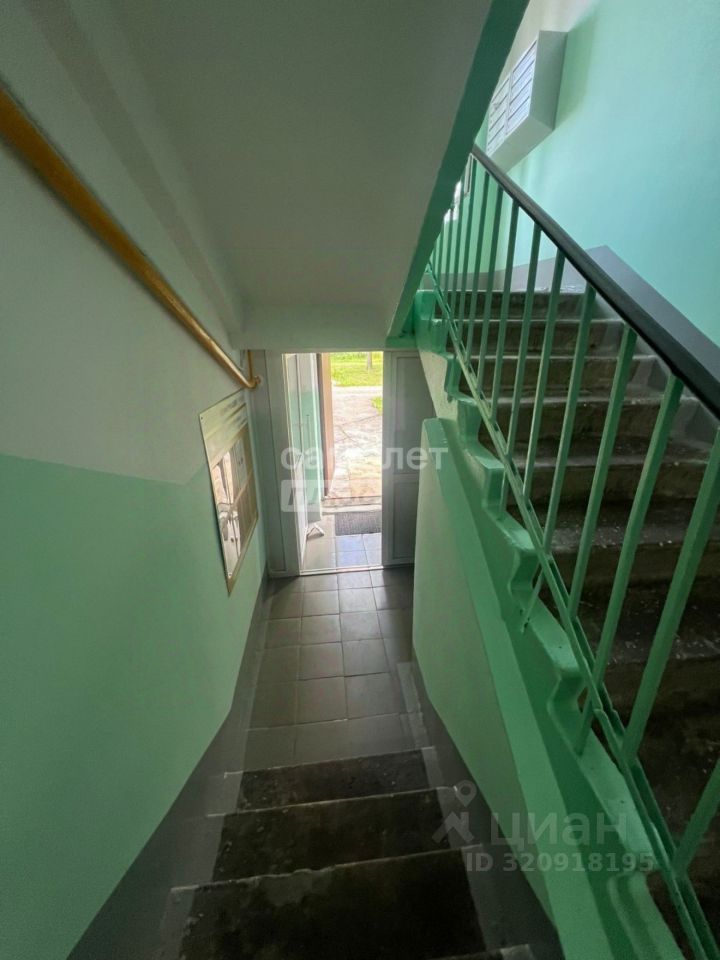 Продажа 1-комн квартиры на вторичном рынке Куровское, улица Лесная,  д. 31