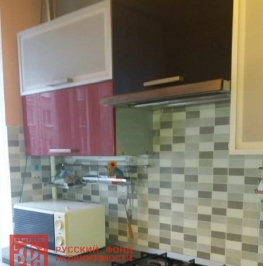 Продажа 1-комн квартиры на вторичном рынке Ломоносов г., Победы ул. ,  д. 9