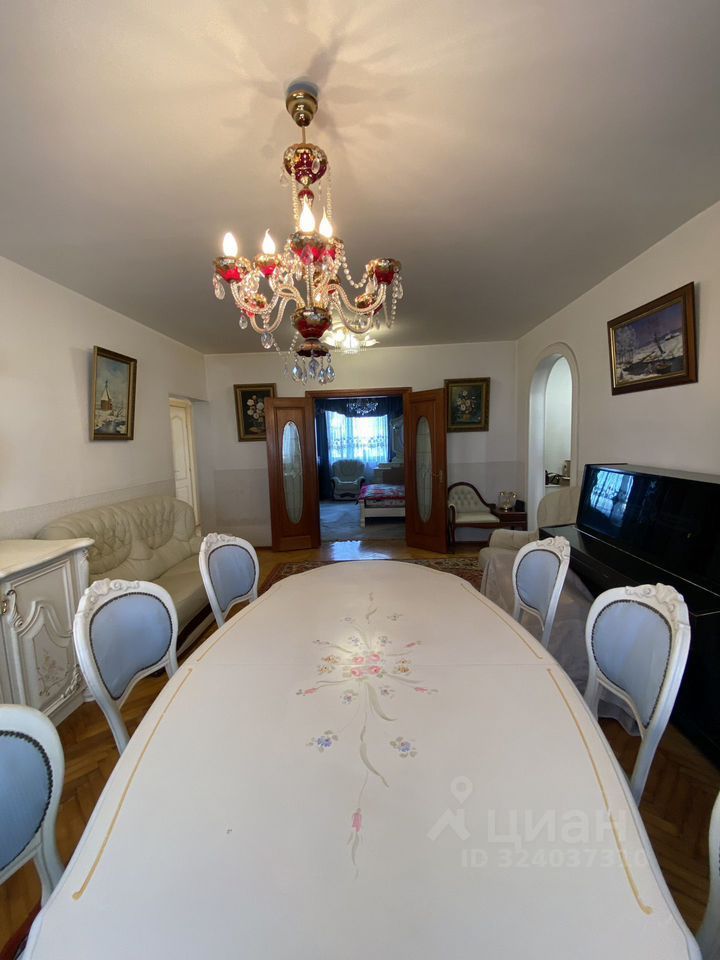 Продажа 3-комн квартиры на вторичном рынке Оршанская улица, 9