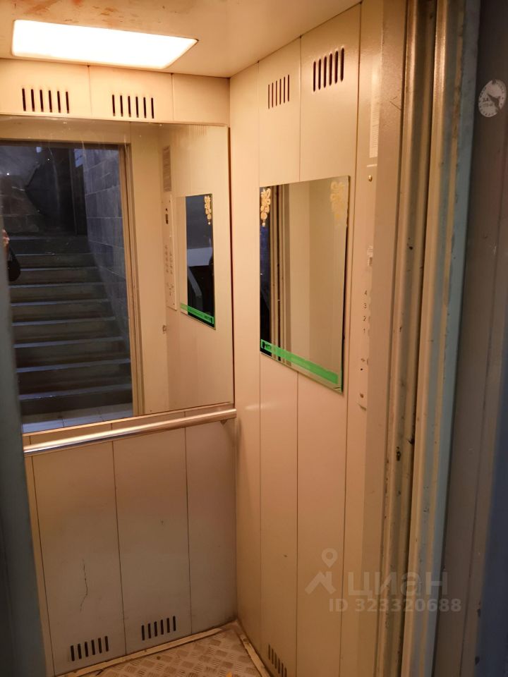 Продажа 3-комн квартиры на вторичном рынке бульвар Яна Райниса, 8