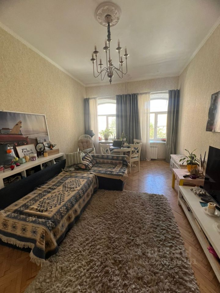 Продажа 2-комн квартиры на вторичном рынке улица Союза печатников, 30