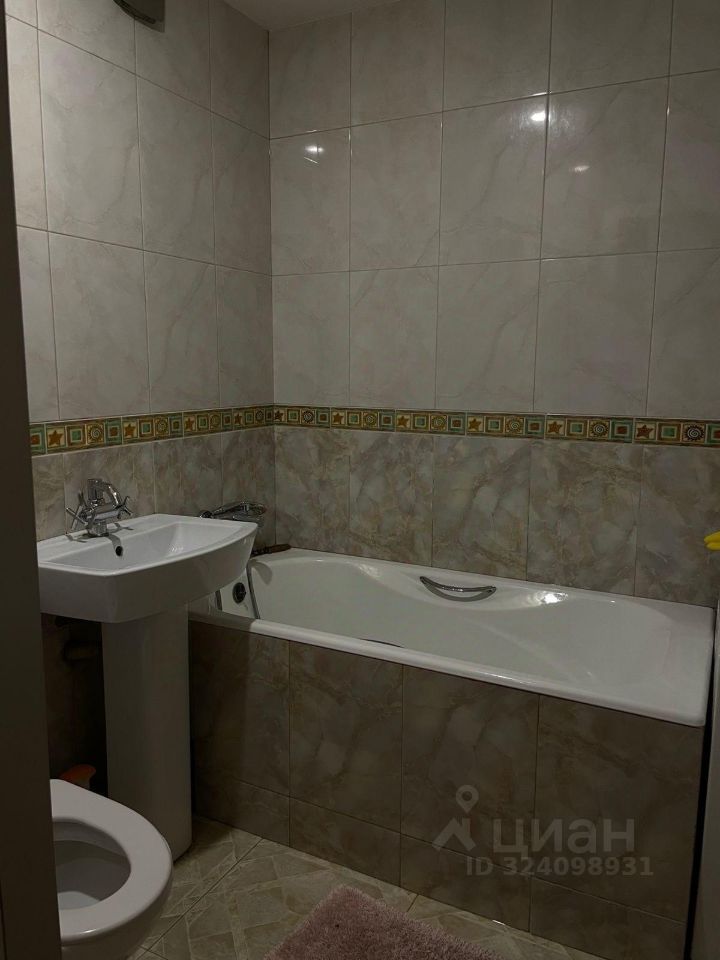 Аренда 1-комн квартиры на вторичном рынке Химки, улица Энгельса, 2