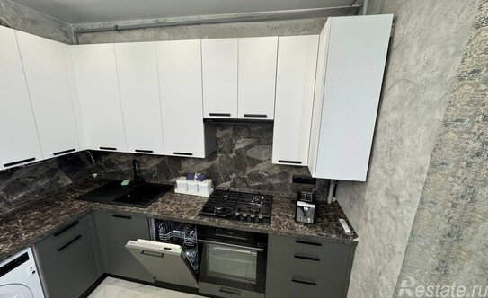 Продажа 2-комн квартиры на вторичном рынке Яхрома, ул Парковая,  д. 8