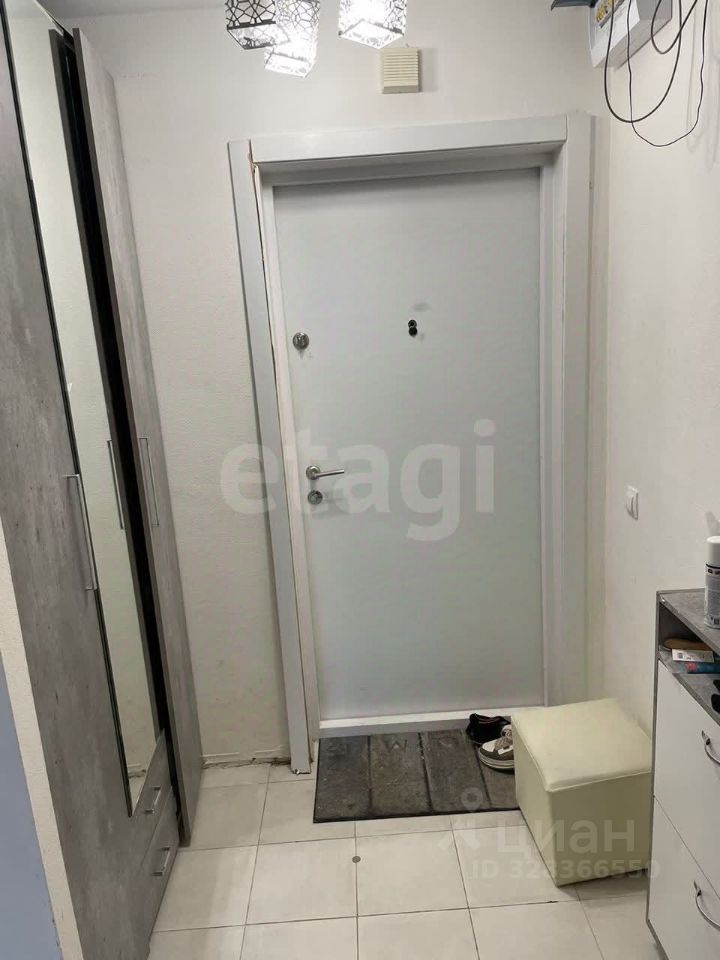 Продажа 2-комн квартиры на вторичном рынке Одинцово, улица Рябиновая, 7