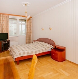 Продажа 3-комн квартиры на вторичном рынке Ельнинская улица,  д. 11 к3