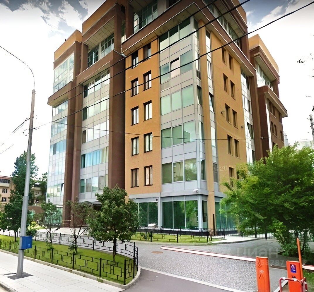 Продажа 2-комн квартиры на вторичном рынке Студенческая улица, 20