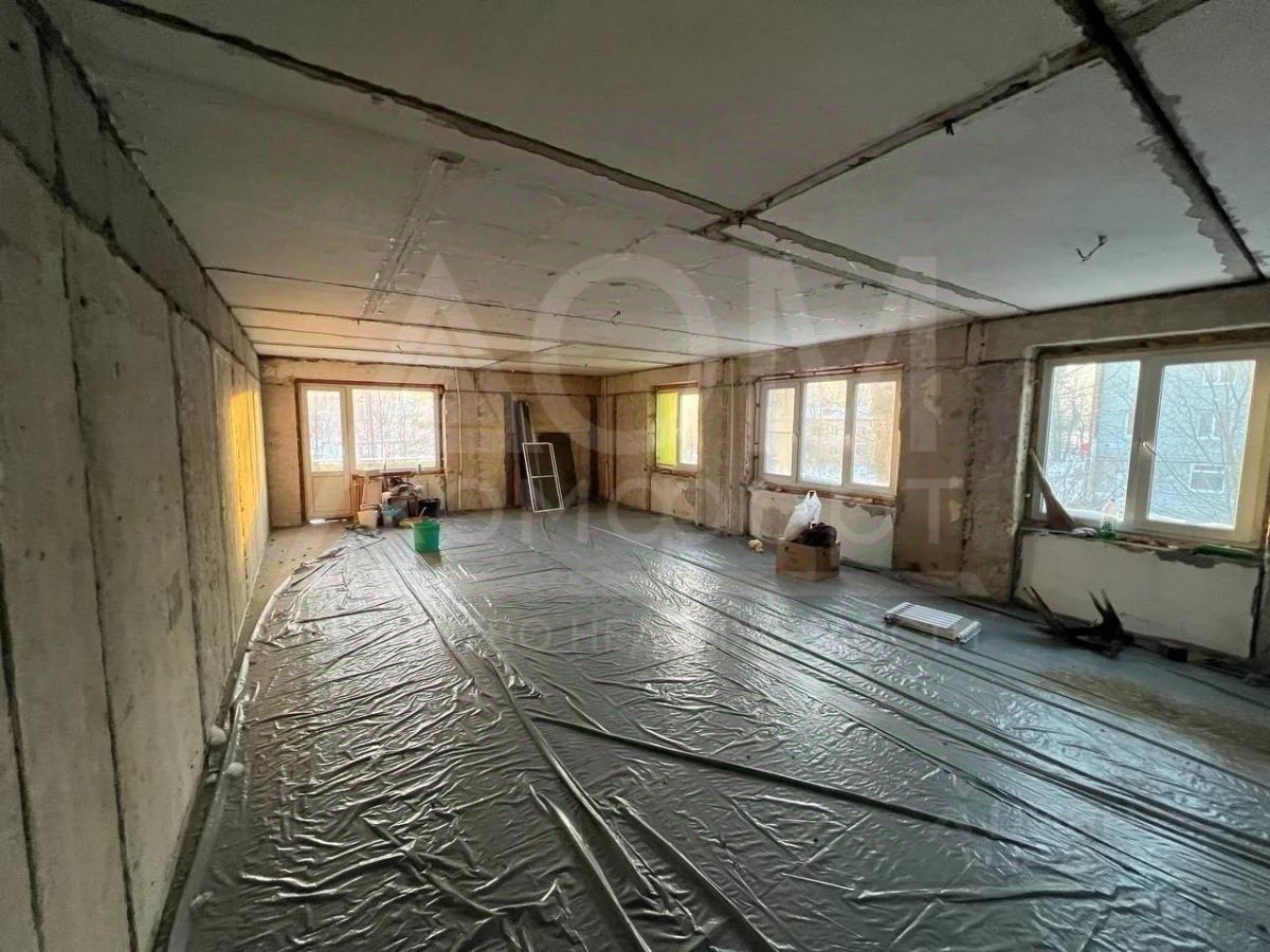 Продажа 3-комн квартиры на вторичном рынке Приозерск, Привокзальная улица, 7