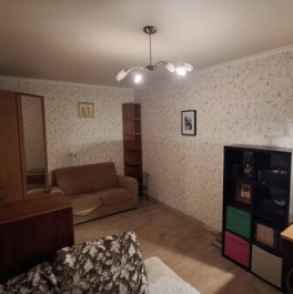 Продажа 2-комн квартиры на вторичном рынке улица Бадаева,  д. 11