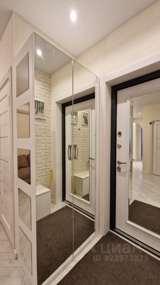 Продажа 2-комн квартиры на вторичном рынке Химки, Ленинский проспект, 20