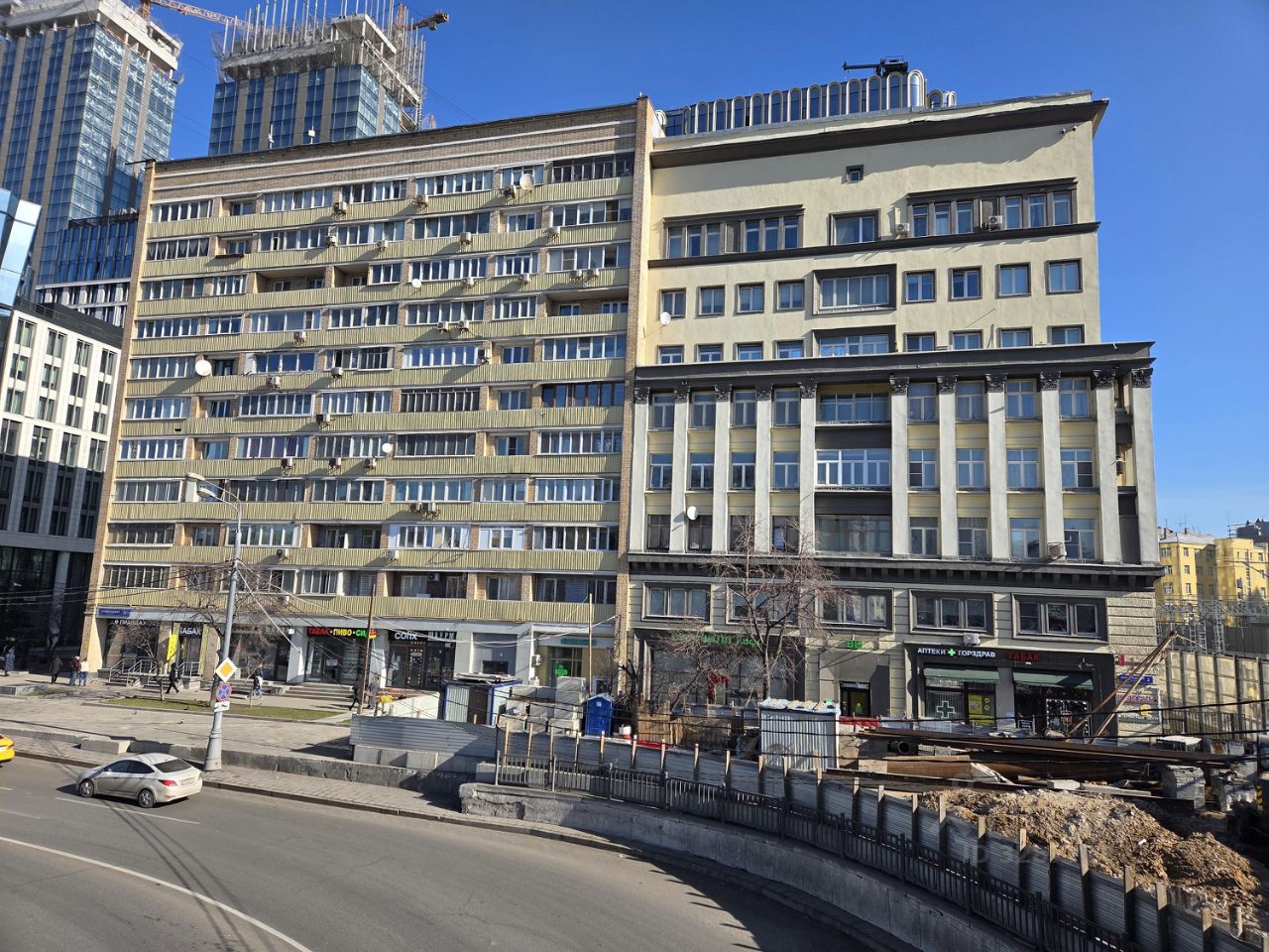 Продажа 2-комн квартиры на вторичном рынке Ленинградский проспект, 4/2