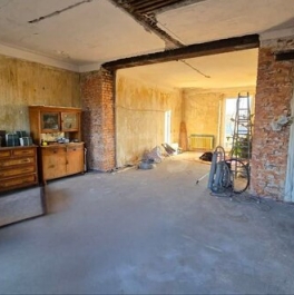 Продажа 3-комн квартиры на вторичном рынке ул Мгинская,  д. 7