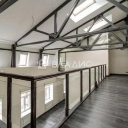 Продажа 6-комн квартиры на вторичном рынке Композиторская улица