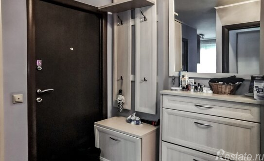 Продажа 2-комн квартиры на вторичном рынке улица Пестеля,  д. 8А