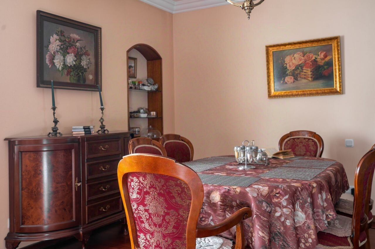 Продажа 5-комн квартиры на вторичном рынке Глухарская улица, 17К2