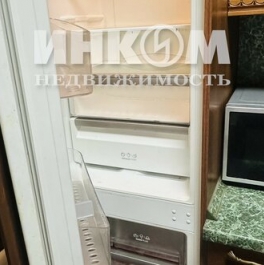 Продажа 2-комн квартиры на вторичном рынке улица Паршина,  д. 31 к1