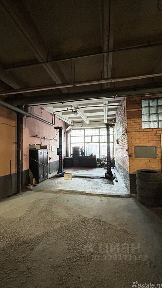 Продажа гаража Уральская улица,  д. 31
