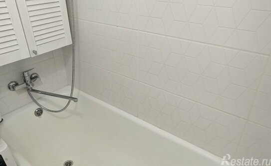 Продажа 2-комн квартиры на вторичном рынке улица Орджоникидзе,  д. 41 к1