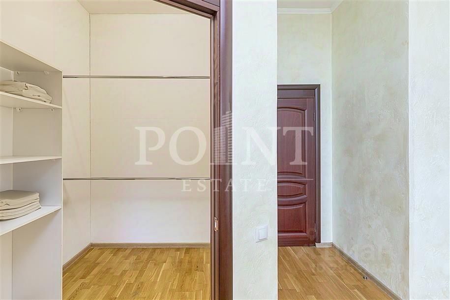 Продажа 5-комн квартиры на вторичном рынке Береговая улица, 4к10