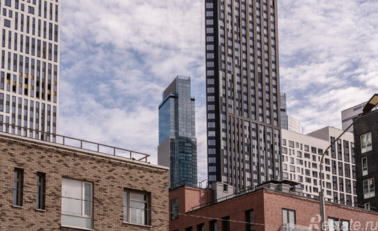 Продажа 4-комн квартиры на вторичном рынке Шмитовский проезд,  д. 39 к6