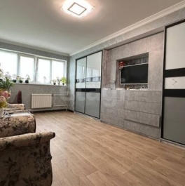 Продажа 2-комн квартиры на вторичном рынке Кременчугская улица,  д. 9