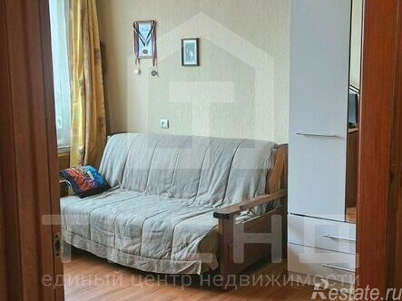 Продажа 2-комн квартиры на вторичном рынке Славы пр-кт,  д. 40,  к. 4