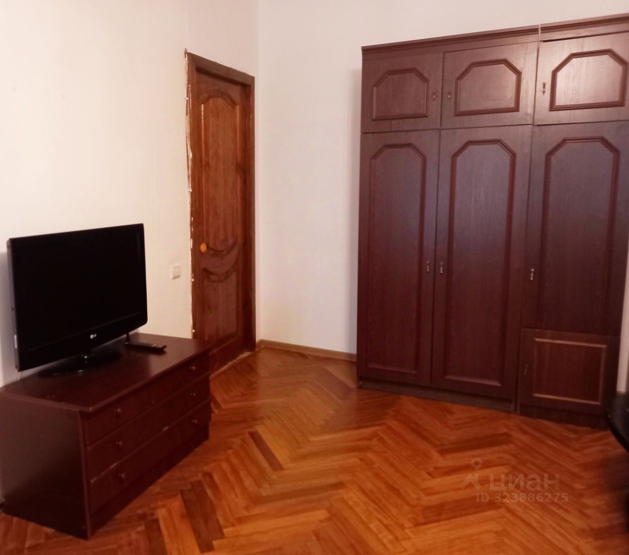 Аренда 2-комн квартиры на вторичном рынке Красноградский переулок, 1