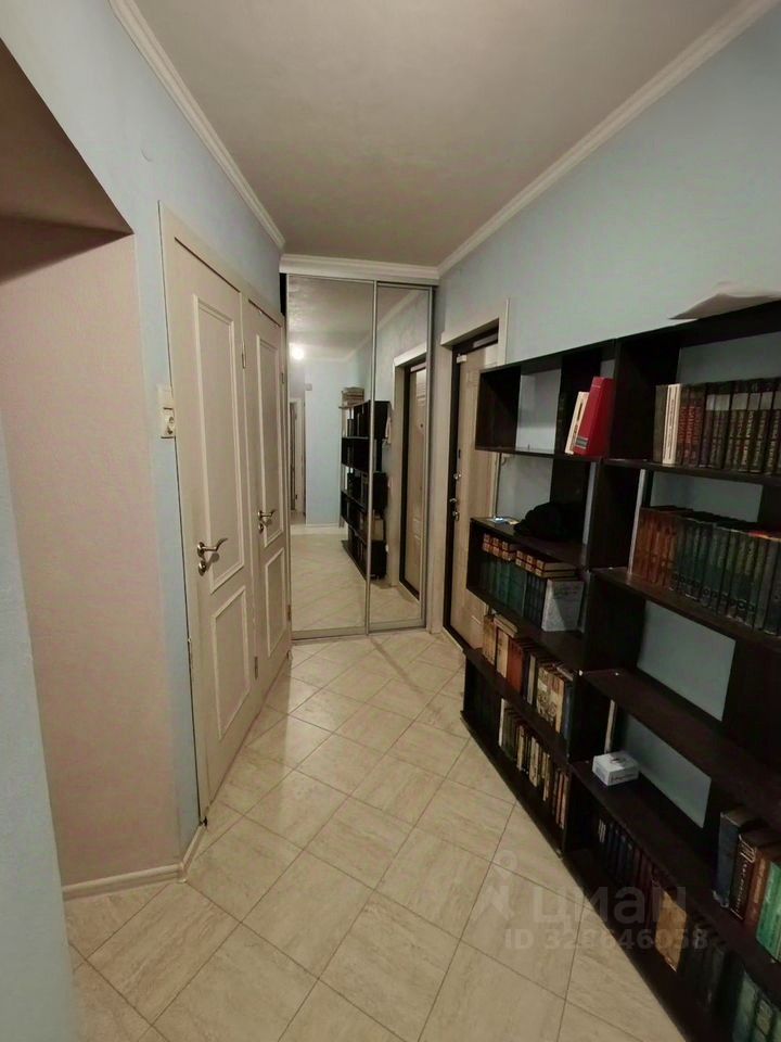 Продажа 2-комн квартиры на вторичном рынке улица Подвойского, 17к2
