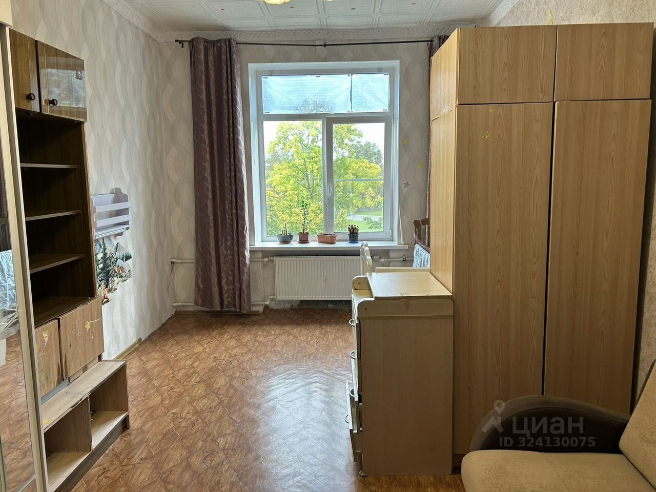 Продажа 3-комн квартиры на вторичном рынке пос. Металлострой, улица Максима Горького, 5/10