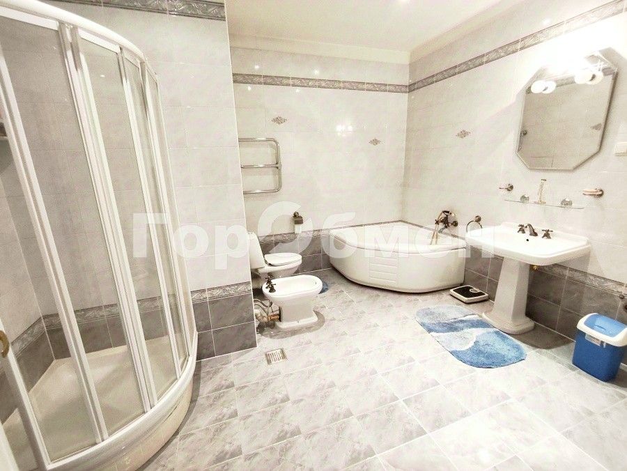 Продажа 4-комн квартиры на вторичном рынке Кутузовский проезд, 4К1