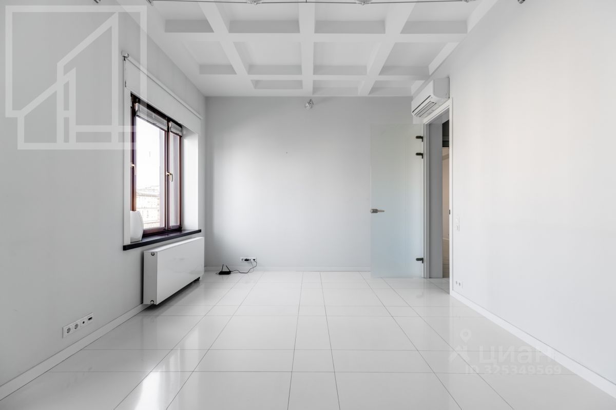 Аренда 3-комн квартиры на вторичном рынке улица Новый Арбат, 27