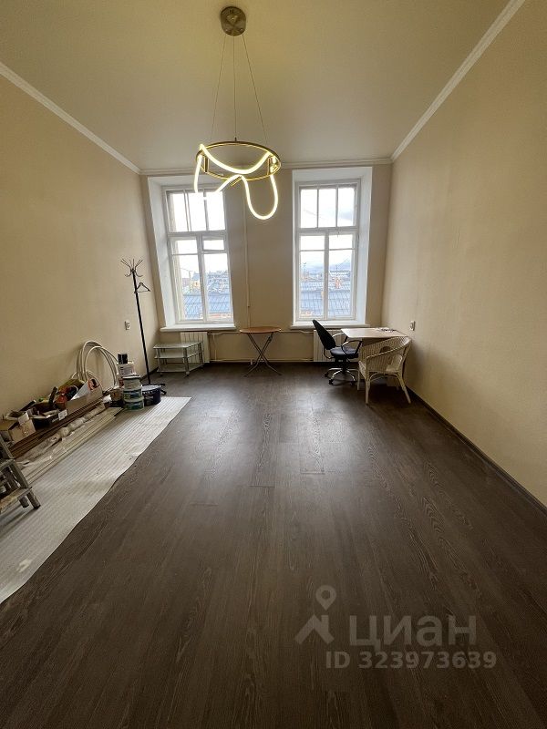 Продажа 2-комн квартиры на вторичном рынке проспект Средний Васильевского острова, 35